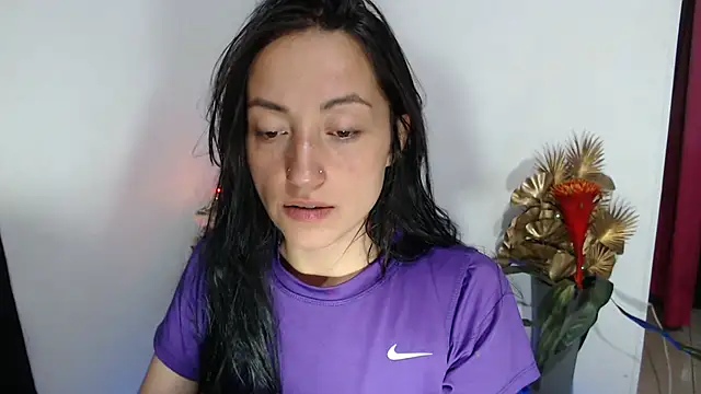 Megaan-love5 online show from November 2025 05:52:01 AM