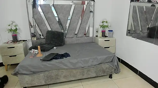 ZoeJhonsom online show from February 2026 08:08:01 PM