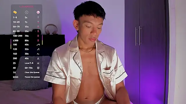 santinaughty online show from February 2026 09:58:02 PM