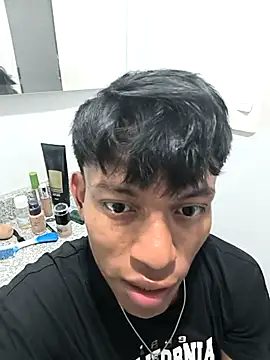 santinaughty online show from April 2026 01:00:01 AM