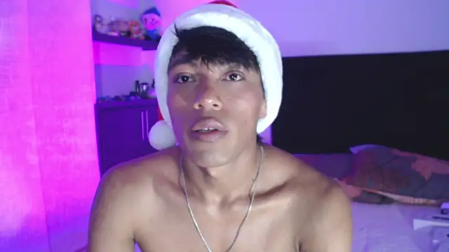 santinaughty online show from December 2025 04:35:01 AM