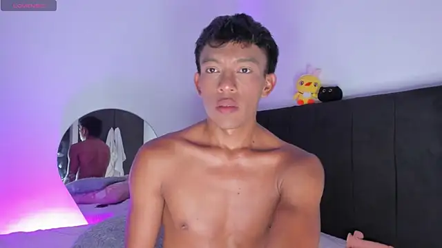 santinaughty online show from March 2026 01:44:02 AM