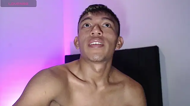 santinaughty online show from December 2025 05:46:02 AM