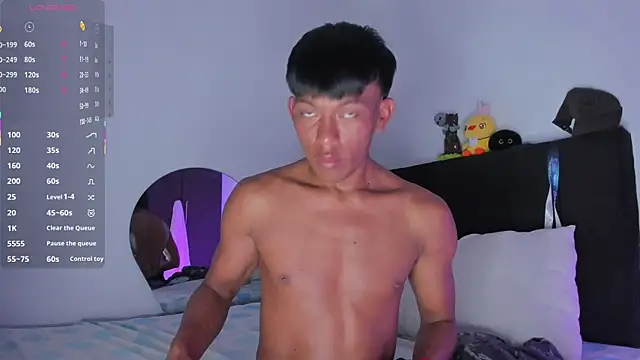 santinaughty online show from April 2026 08:45:02 PM