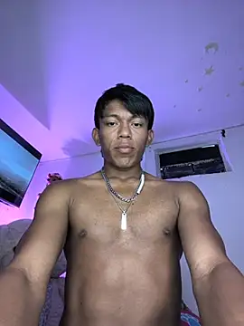 santinaughty online show from May 2026 09:18:01 PM