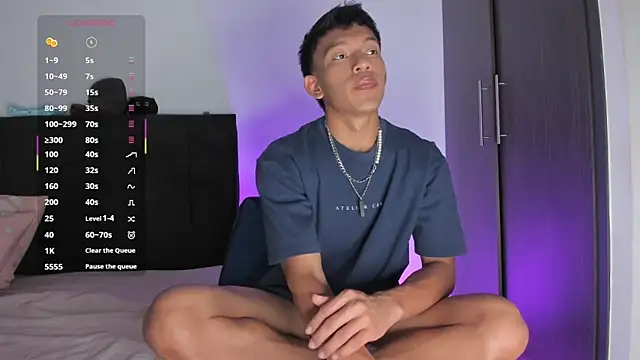 santinaughty online show from February 2026 10:42:02 PM