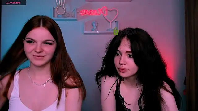 mikameovv online show from July 2026 07:47:02 PM