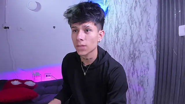 Jake beach  online show from December 2025 01:50:02 AM