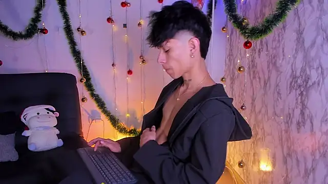 Jake beach  online show from December 2025 04:12:02 AM