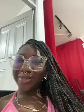Snapshot of ZahhyGrey chatting on April 2026 11:11:01 PM ZahhyGrey online show from April 2026 11:11:01 PM