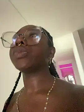 ZahhyGrey online show from March 2026 10:32:02 PM