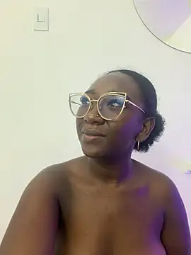 Snapshot of ZahhyGrey chatting on June 2026 11:32:02 PM ZahhyGrey online show from June 2026 11:32:02 PM