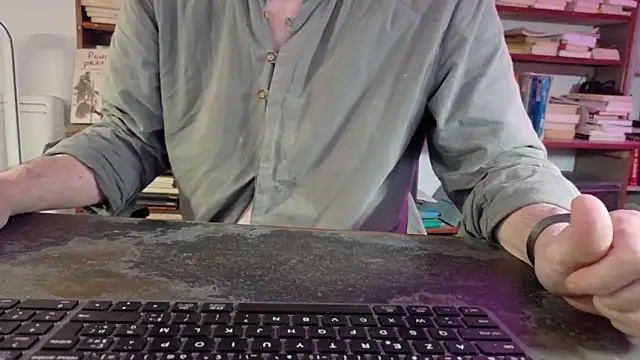 Snapshot of diogene11 chatting on November 2025 10:16:01 AM diogene11 online show from November 2025 10:16:01 AM