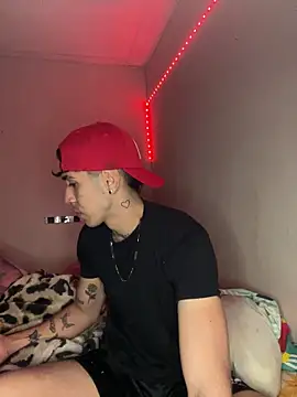 Snapshot of wil_hot chatting on November 2025 05:07:01 AM wil hot online show from November 2025 05:07:01 AM