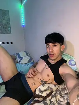 wil hot online show from December 2025 03:56:01 AM