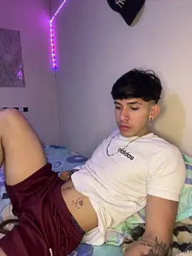 wil hot online show from December 2025 04:10:02 PM