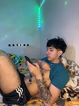 Snapshot of wil_hot chatting on December 2025 03:35:01 PM wil hot online show from December 2025 03:35:01 PM