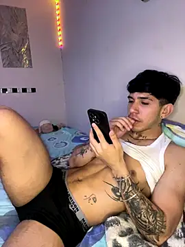 wil hot online show from December 2025 03:43:02 AM