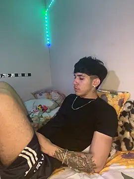 Snapshot of wil_hot chatting on November 2025 05:36:02 PM wil hot online show from November 2025 05:36:02 PM