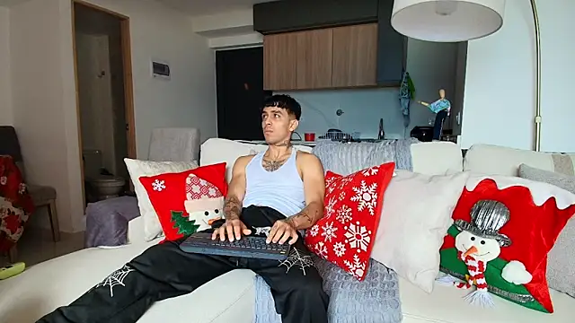 Snapshot of liorvante chatting on January 2026 05:50:01 PM liorvante online show from January 2026 05:50:01 PM