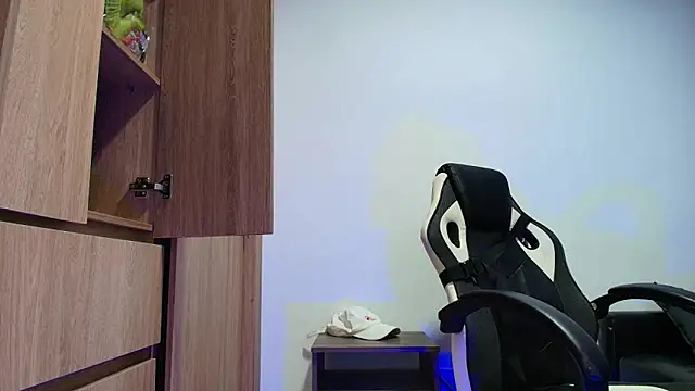 Snapshot of liorvante chatting on February 2026 11:26:01 PM liorvante online show from February 2026 11:26:01 PM