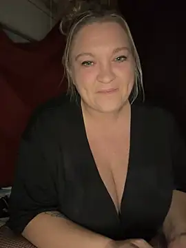 BustyGoddess6969 online show from January 2026 02:48:02 AM