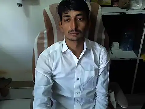 Snapshot of TwinklyBasket897 chatting on December 2025 03:49:02 AM TwinklyBasket897 online show from December 2025 03:49:02 AM