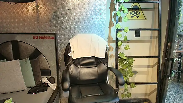 isaac grimm online show from March 2026 04:25:01 PM