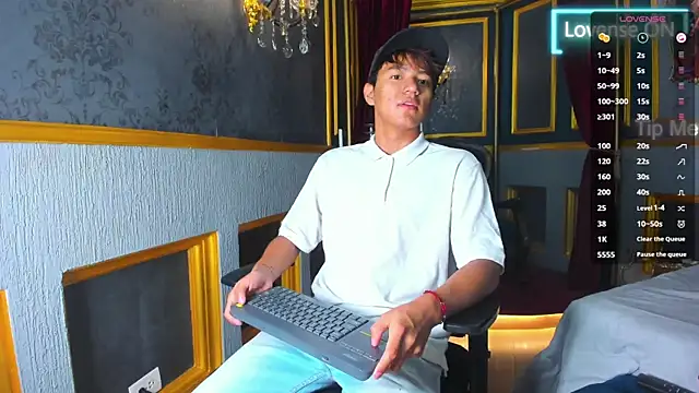 isaac grimm online show from April 2026 03:12:01 AM