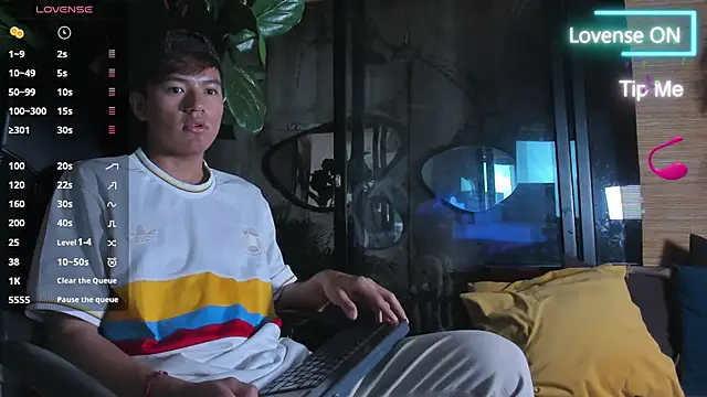 isaac grimm online show from March 2026 03:51:02 AM