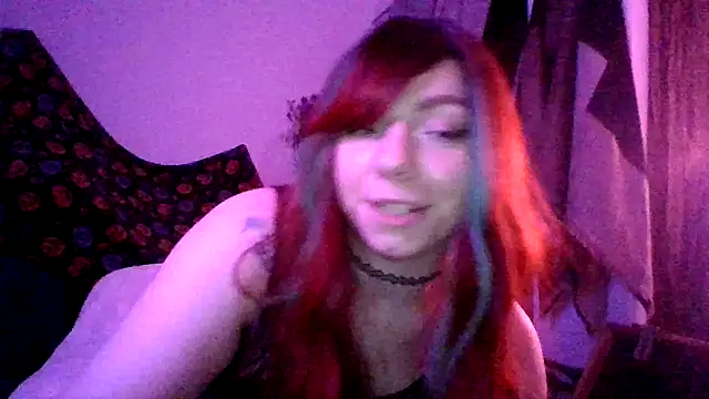 Snapshot of spunfoxxx chatting on December 2025 08:05:02 AM spunfoxxx online show from December 2025 08:05:02 AM