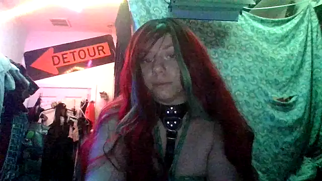 spunfoxxx online show from December 2025 10:23:02 PM