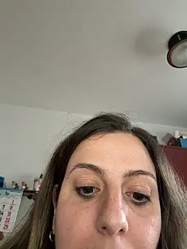 Sareyxon online show from March 2026 05:39:02 PM