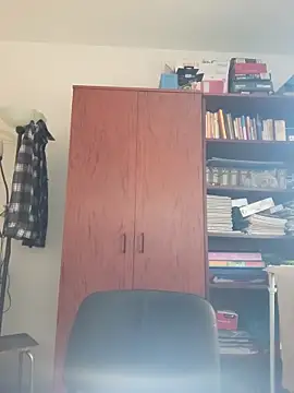 Sareyxon online show from December 2025 10:25:01 AM