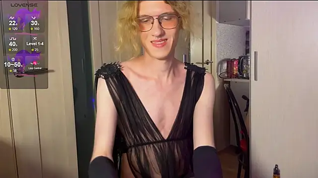 Avery adam online show from March 2026 02:04:01 AM