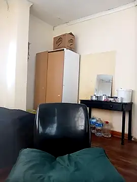 naughty horny bitch online show from April 2026 07:42:02 AM