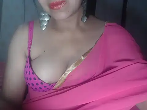 Hotronita123 online show from May 2026 05:21:02 PM