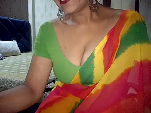 Snapshot of Hotronita123 chatting on July 2026 10:44:01 AM Hotronita123 online show from July 2026 10:44:01 AM
