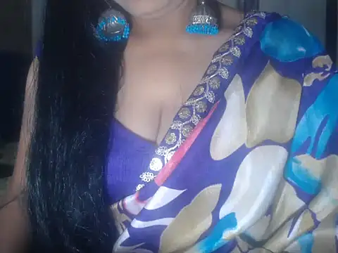 Hotronita123 online show from March 2026 05:10:02 PM