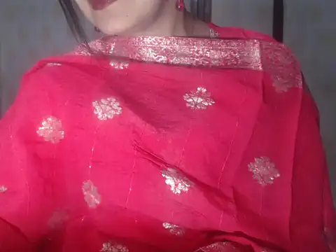 Hotronita123 online show from January 2026 04:32:01 PM