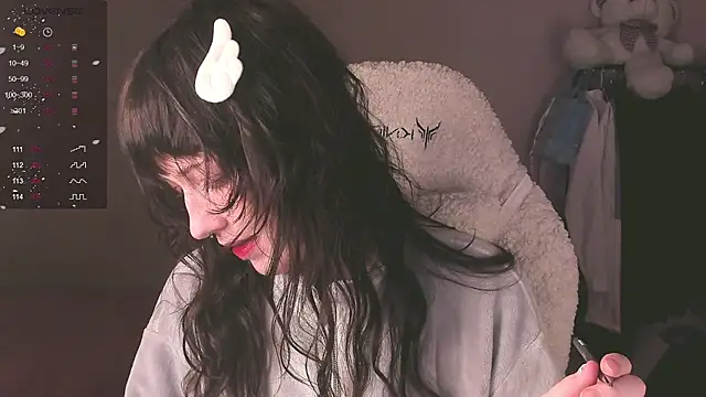 MePretty online show from November 2025 01:00:01 PM