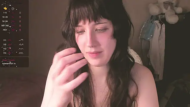 MePretty online show from November 2025 10:21:02 PM