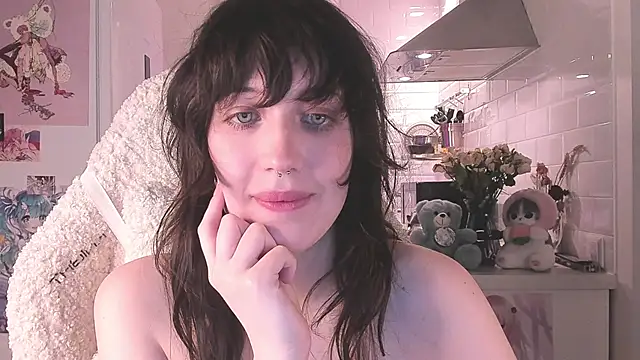 MePretty online show from December 2024 02:14:02 AM