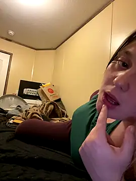 NovaBloum online show from December 2025 06:57:02 AM