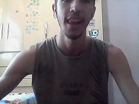 Joaozinh069 online show from November 2025 12:05:02 PM