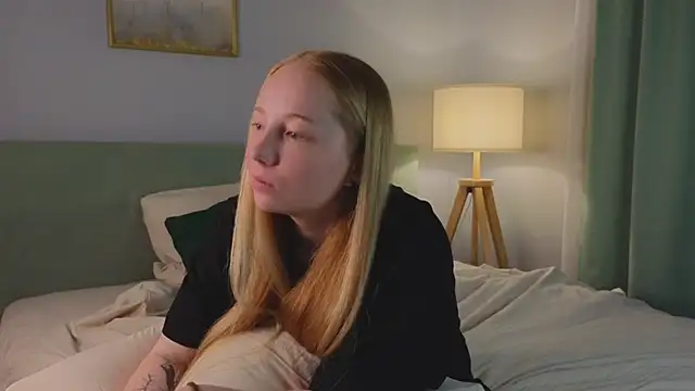 AdarnDeneui online show from December 2025 01:38:02 AM