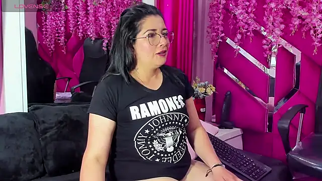 Alexa Sanz online show from March 2026 08:12:01 PM