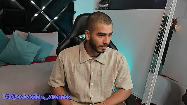 Franco banderas online show from December 2025 03:37:01 PM