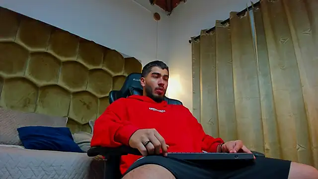 Franco banderas online show from February 2026 09:54:01 AM