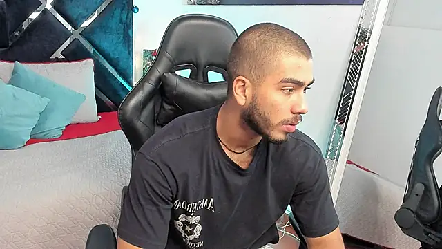 Franco banderas online show from December 2025 05:26:02 PM